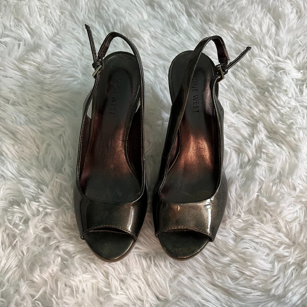 Dark Olive Green/Brown Heels